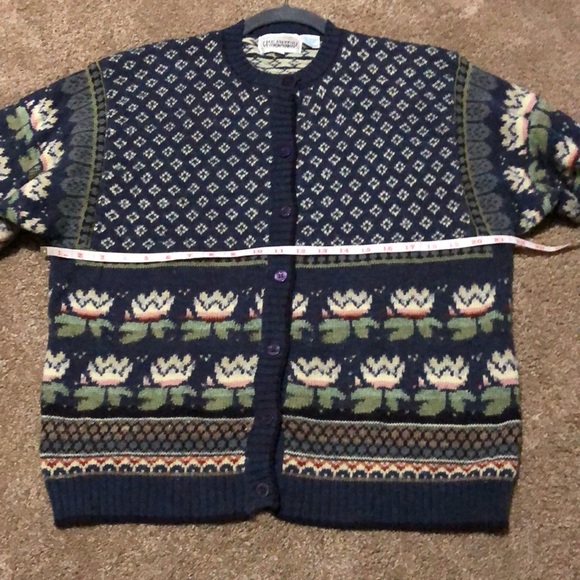 The Import Workshop tulips sweater button down large - Picture 9 of 12